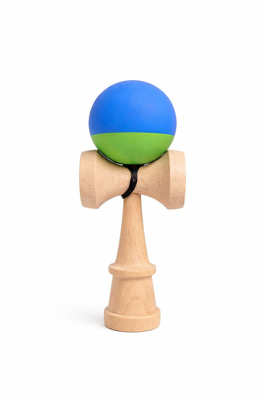 Kendama Rubber V3 Albastru-Verde  – Rubber Grip, Ață Lungă cu Rulment, Balance Hole