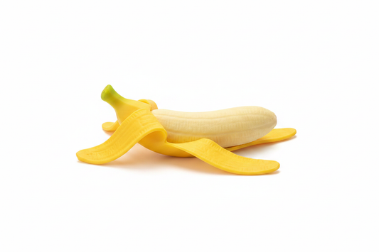 Banana squishy jucărie antistres pe fundal alb